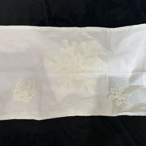 White Snowflake pillow cover